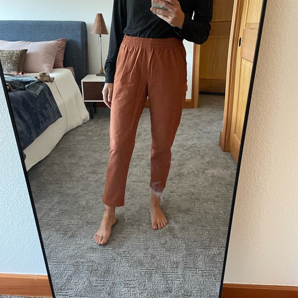 Outdoor Voices Zephyr Cropped Athletic Pant - Picture 2 of 3